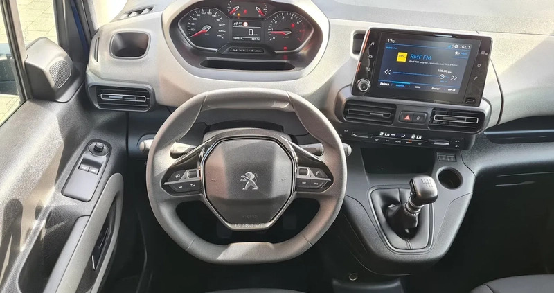 Peugeot Rifter cena 64700 przebieg: 150000, rok produkcji 2019 z Częstochowa małe 436